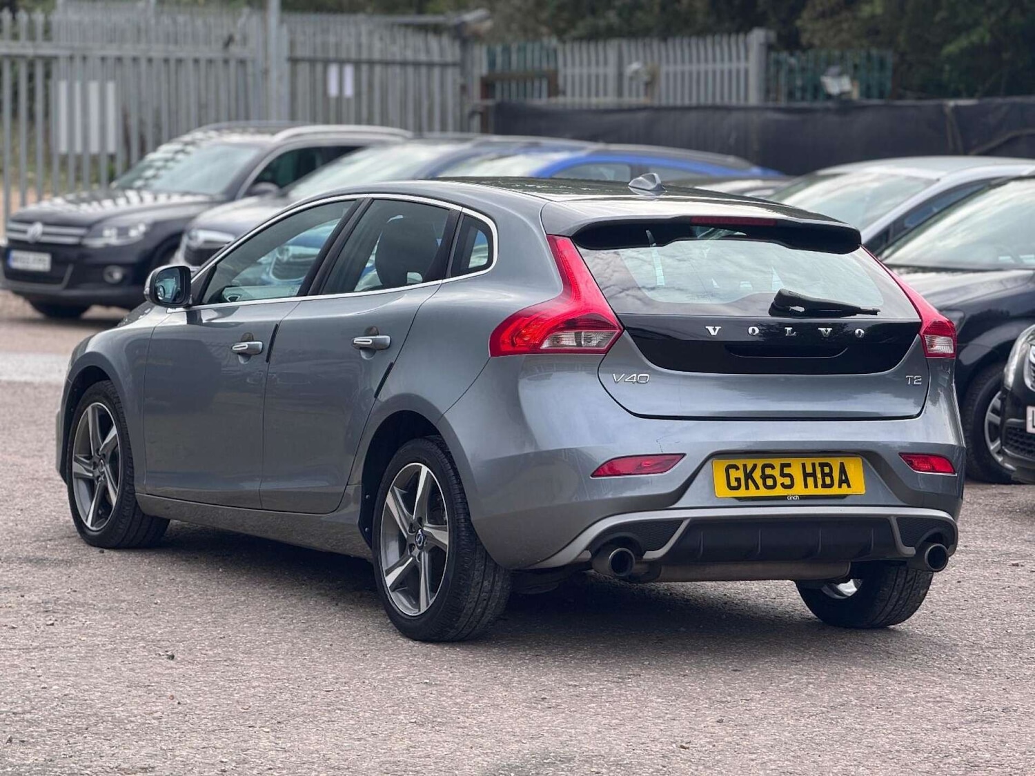 Used Volvo V40 2015 for sale - 77128475: Photo 10