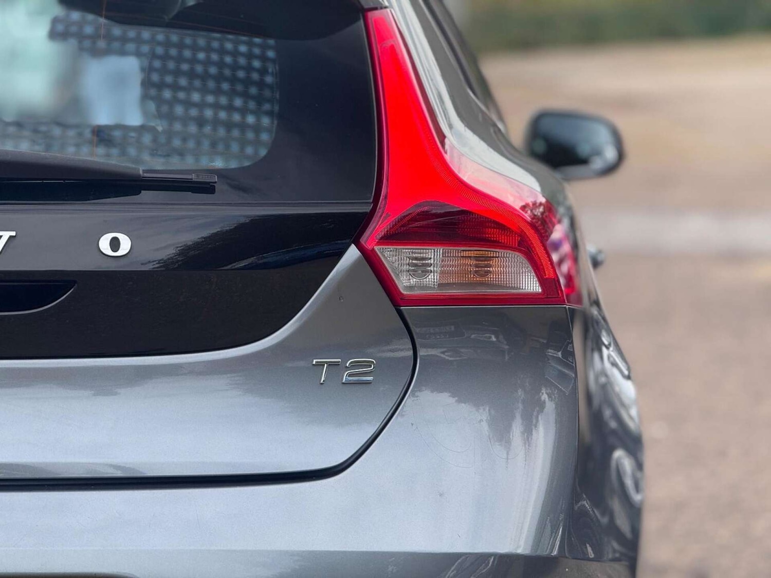 Used Volvo V40 2015 for sale - 77128475: Photo 17