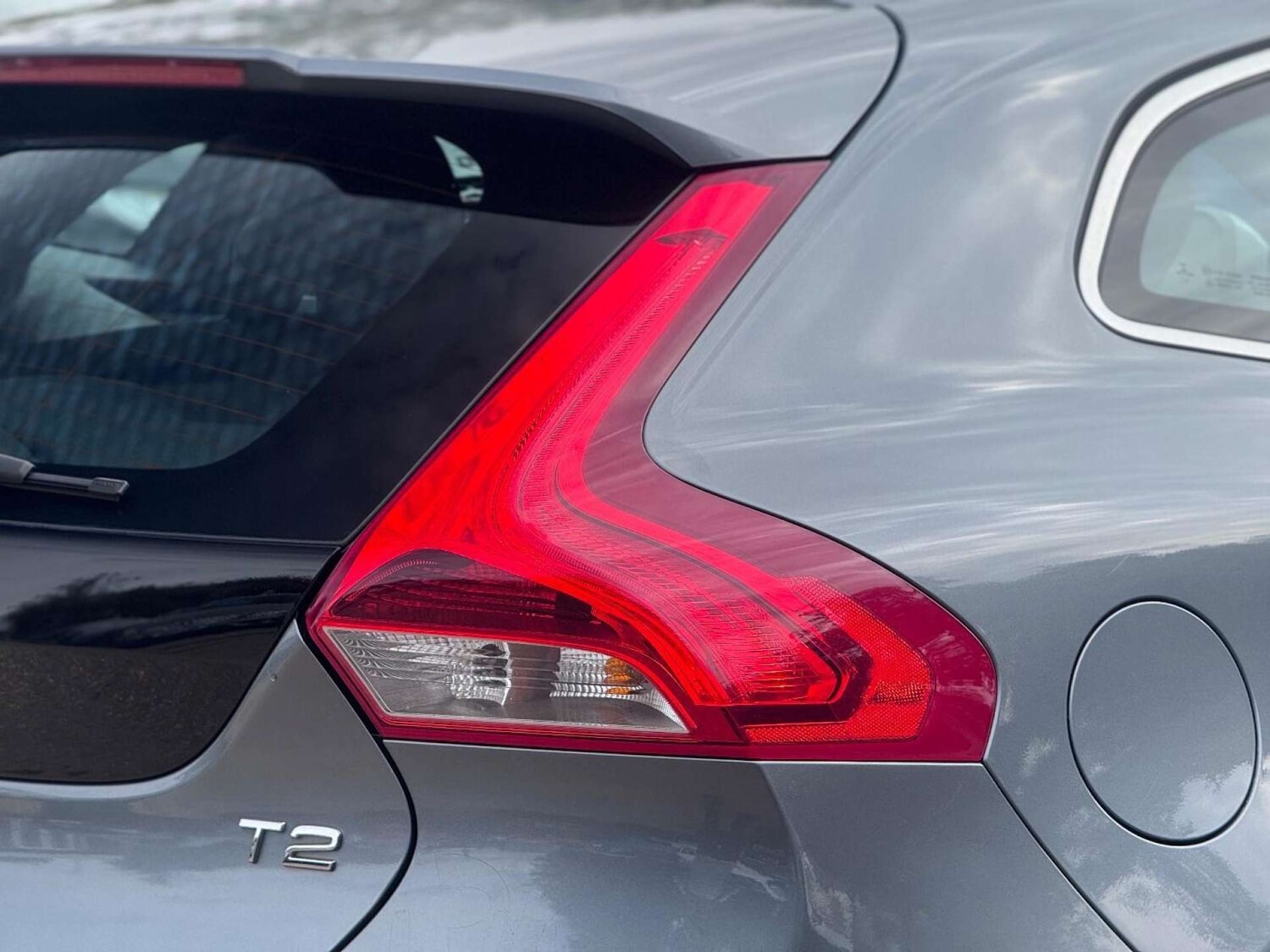 Used Volvo V40 2015 for sale - 77128475: Photo 18