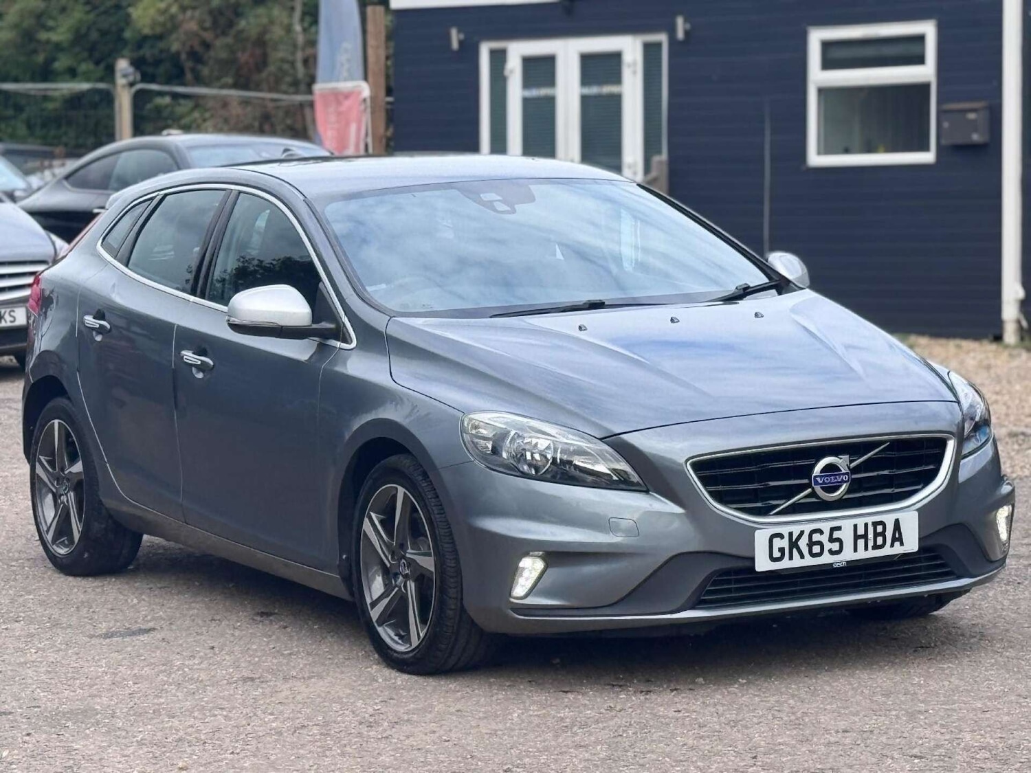 Used Volvo V40 2015 for sale - 77128475: Photo 7