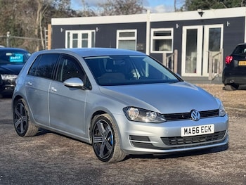 Used Volkswagen Golf 2016 for sale - 77483774: Photo