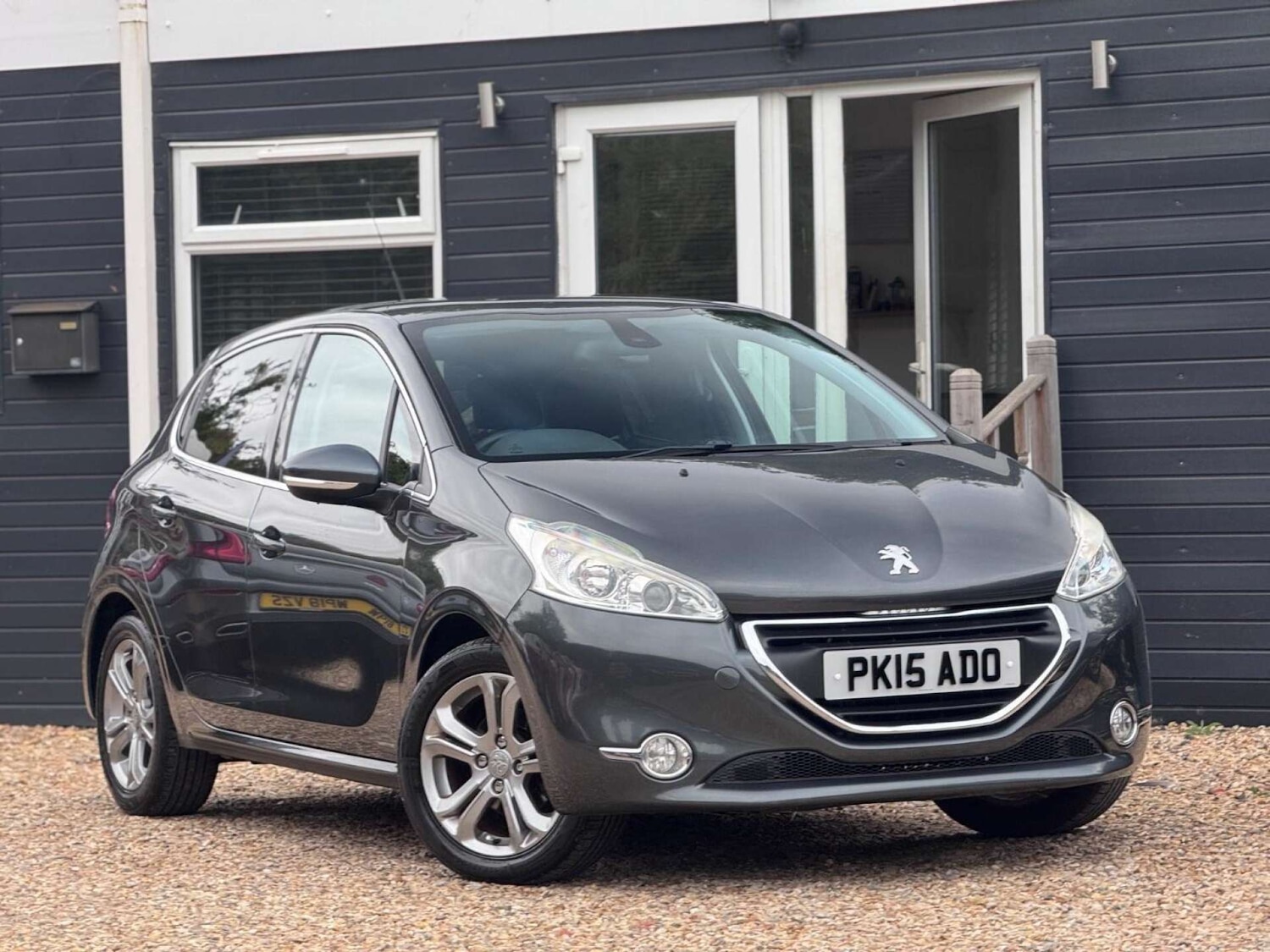 Used Peugeot 208 2015 for sale - 77128492: Photo 1