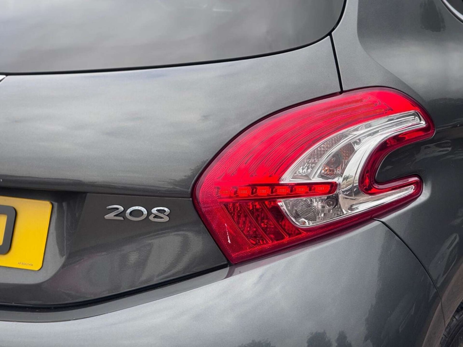 Used Peugeot 208 2015 for sale - 77128492: Photo 15