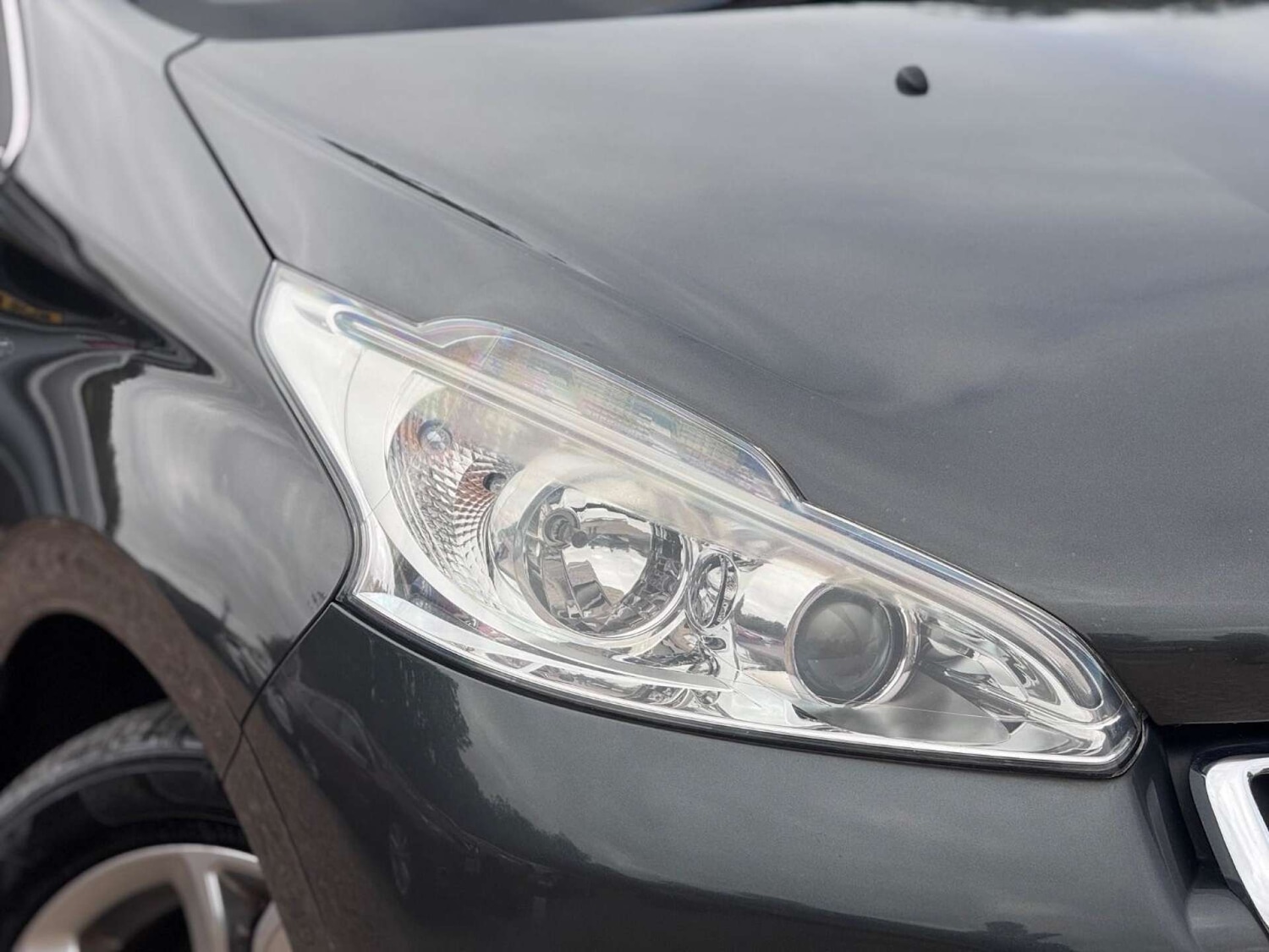 Used Peugeot 208 2015 for sale - 77128492: Photo 3