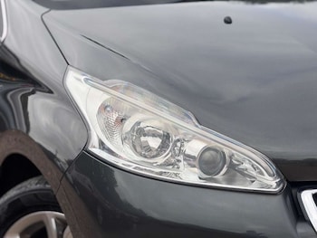 Used Peugeot 208 2015 for sale - 77128492: Photo