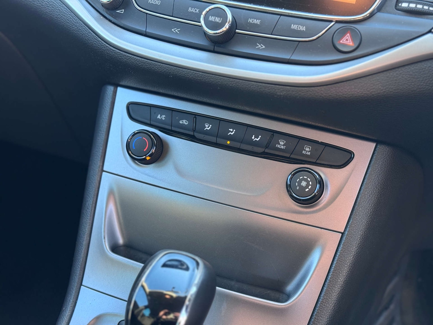 Used Vauxhall Astra 2018 for sale - 77128482: Photo 20