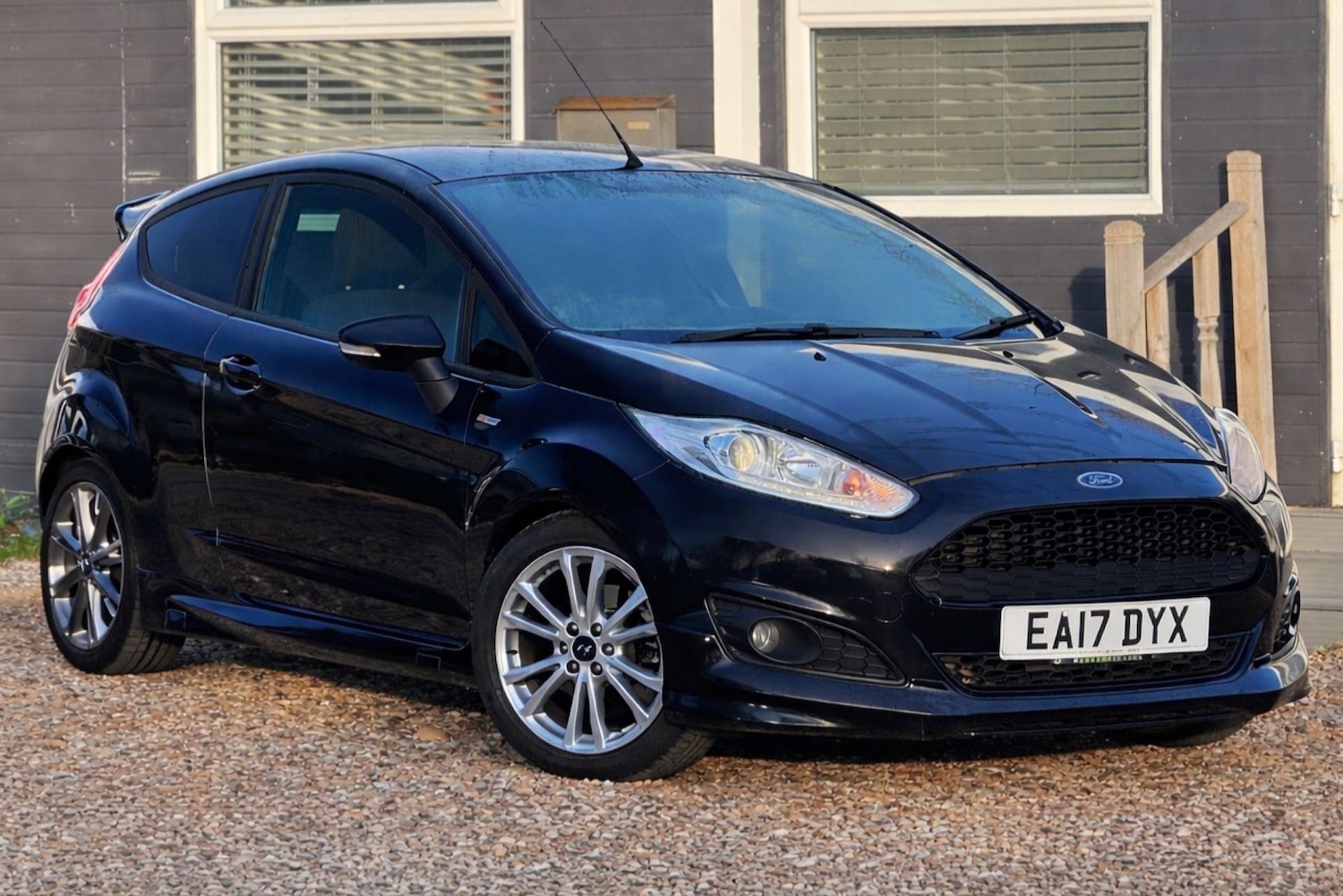 Used Ford Fiesta 2017 for sale - 77128508: Photo 1