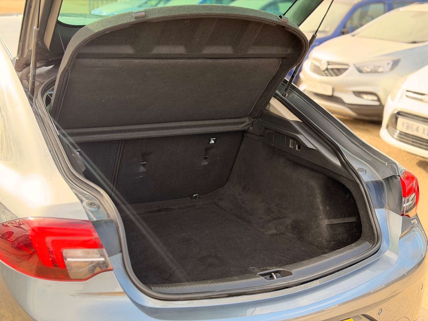 Used Vauxhall Insignia 2018 for sale - 77812827: Photo 25