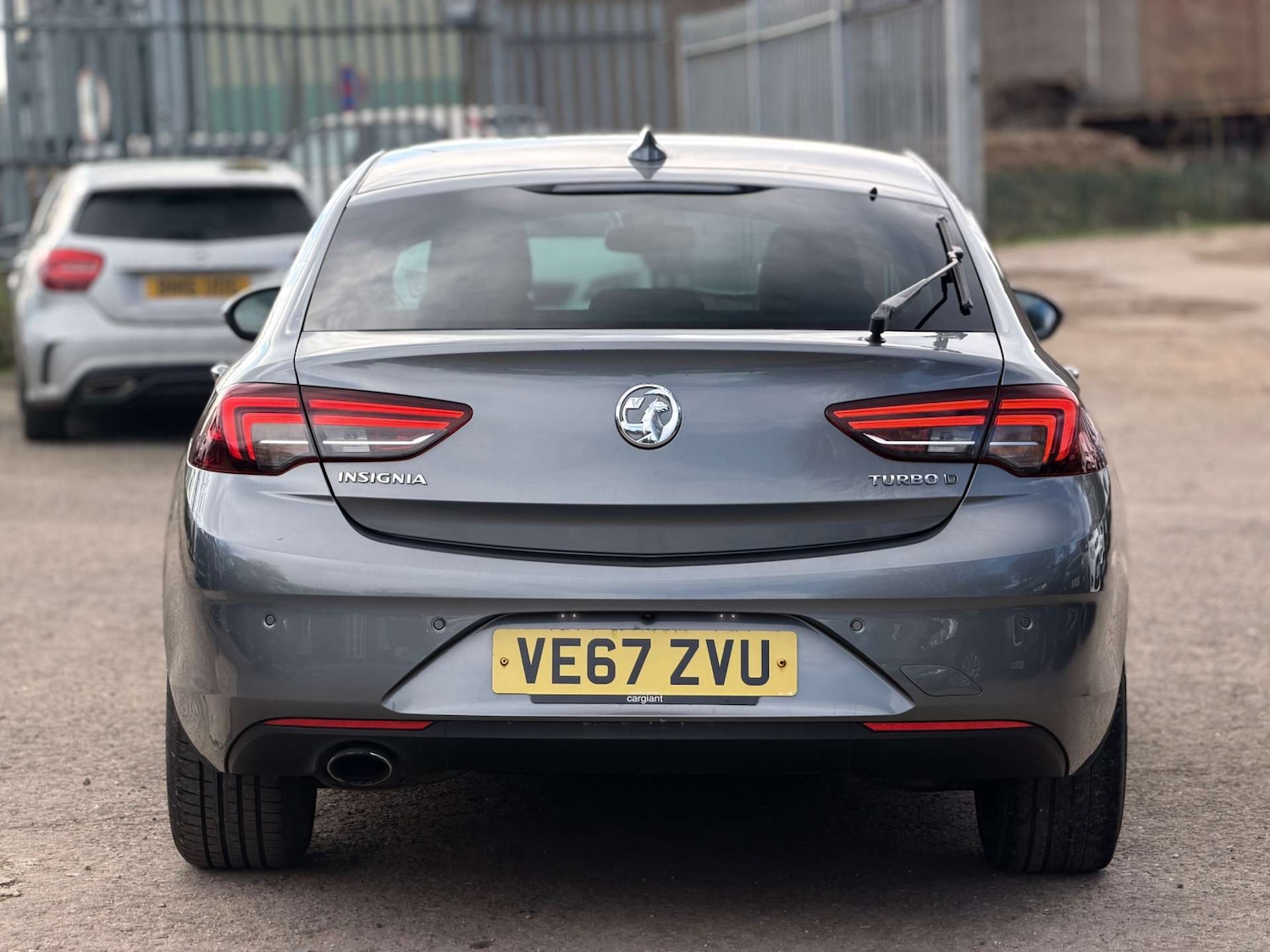 Used Vauxhall Insignia 2018 for sale - 77812827: Photo 28