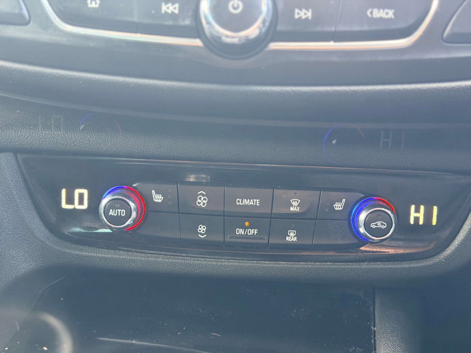 Used Vauxhall Insignia 2018 for sale - 77812827: Photo 8