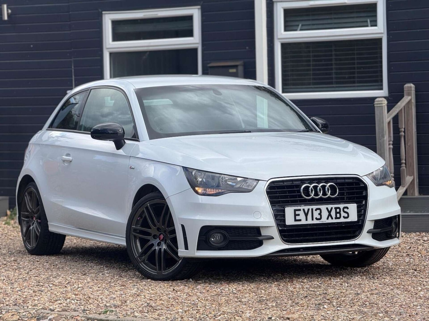 Used Audi A1 2013 for sale - 77128490: Photo 2