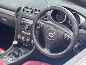 Used Mercedes-Benz SLK 2005 for sale - 75190211: Photo