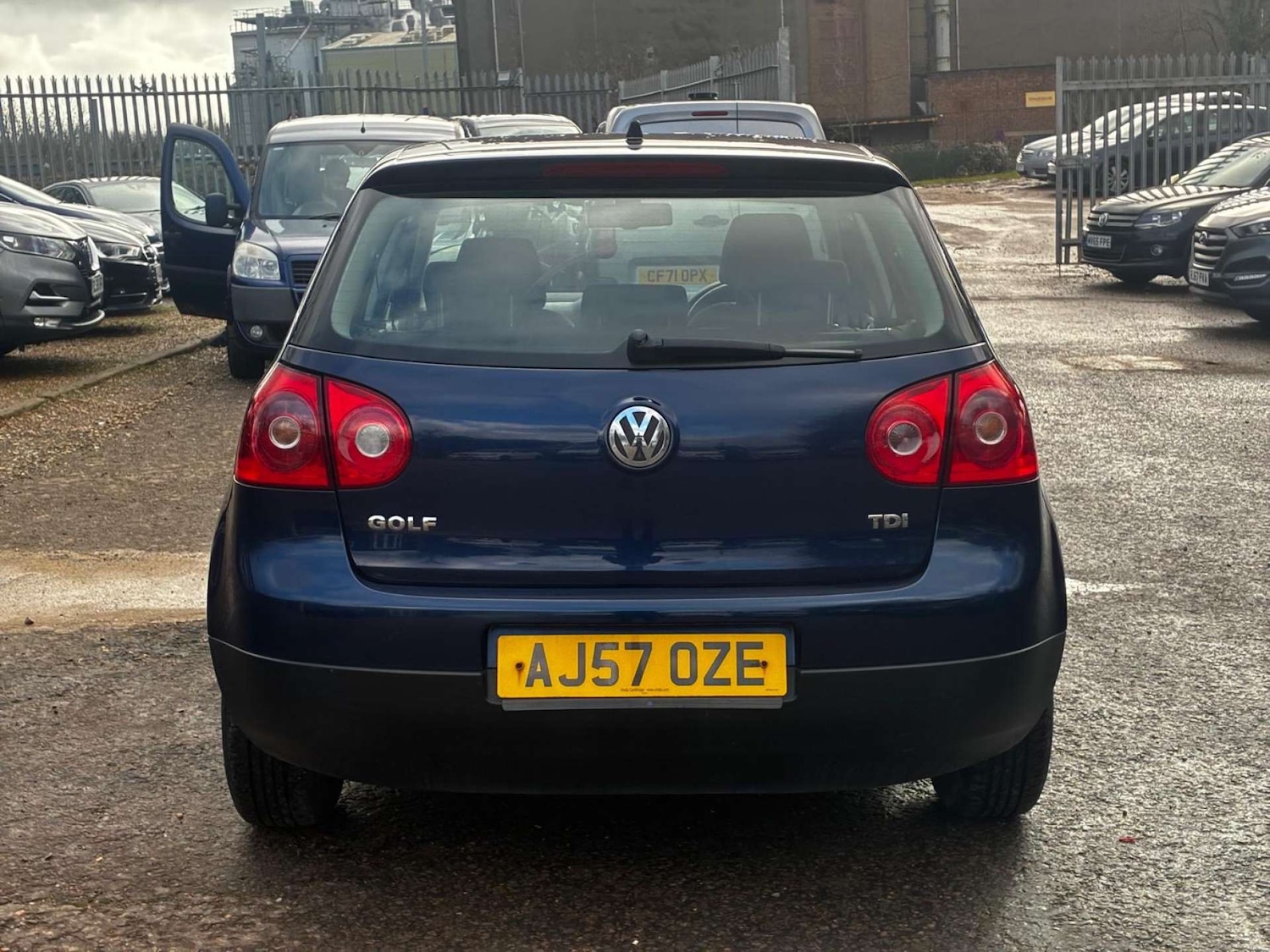 Used Volkswagen Golf 2007 for sale - 77452461: Photo 4