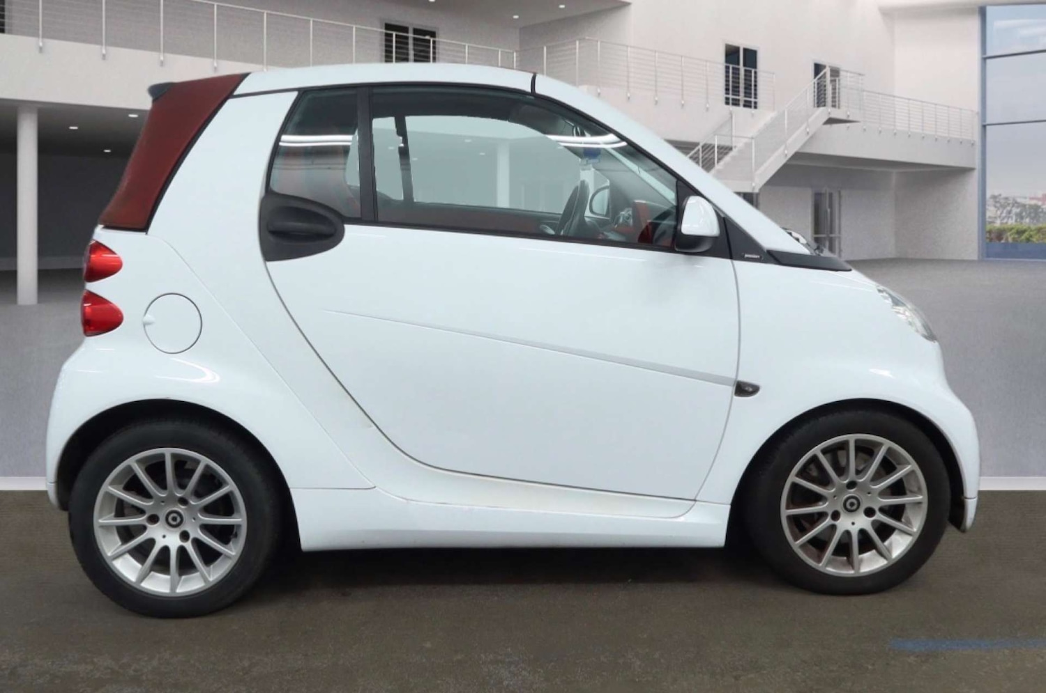 Used smart fortwo 2011 for sale - 77893509: Photo 4