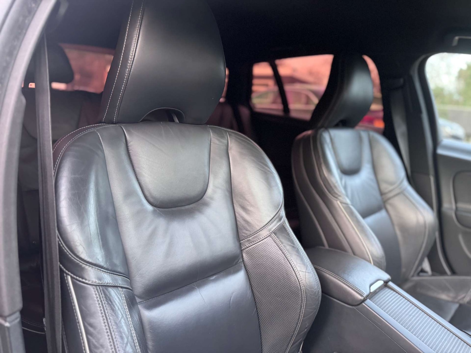 Used Volvo V60 2015 for sale - 77562667: Photo 24