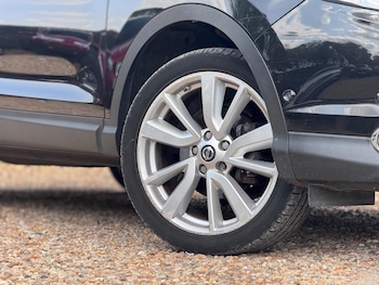 Used Nissan Qashqai 2015 for sale - 74938073: Photo