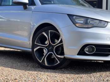 Used Audi A1 2011 for sale - 74267408: Photo