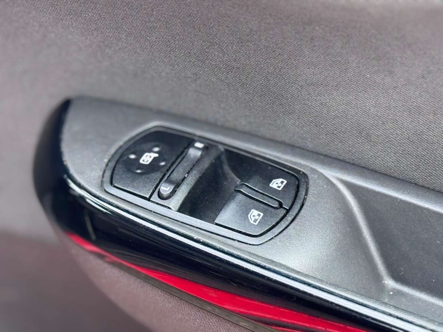 Used Vauxhall Corsa 2016 for sale - 77128486: Photo 17