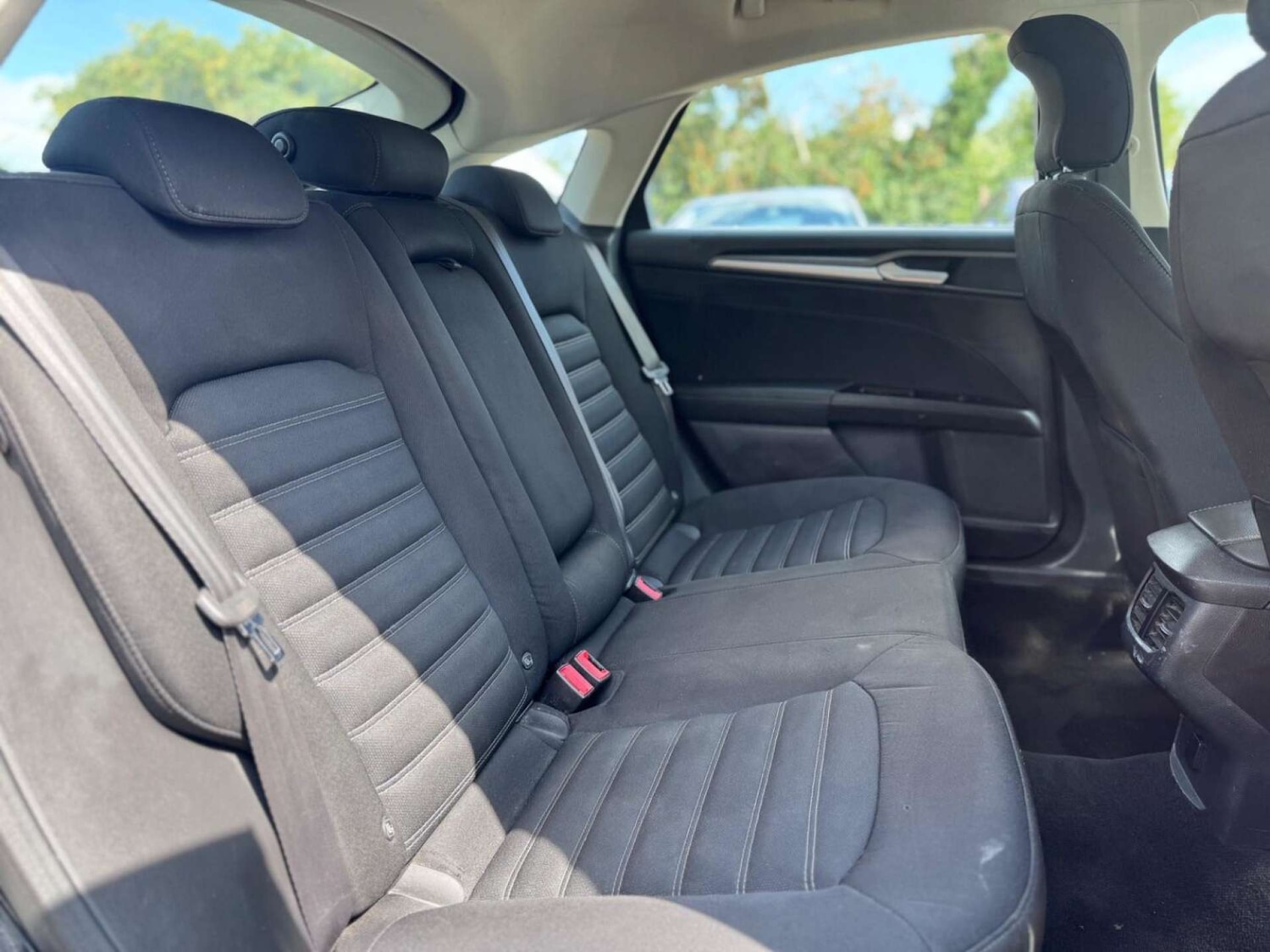 Used Ford Mondeo 2015 for sale - 77128483: Photo 33