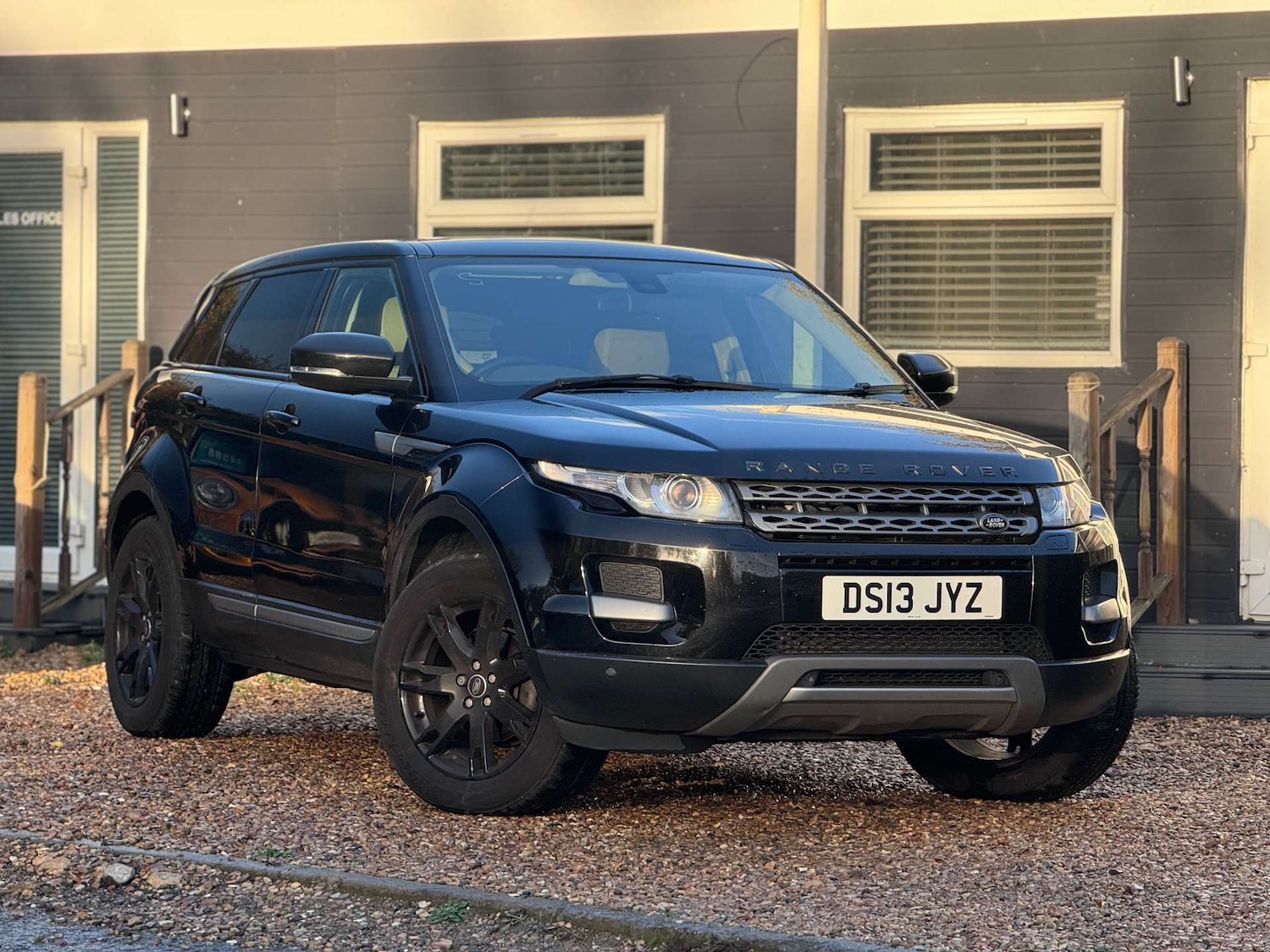 Used Land Rover Range Rover Evoque 2013 for sale - 77128479: Photo 2