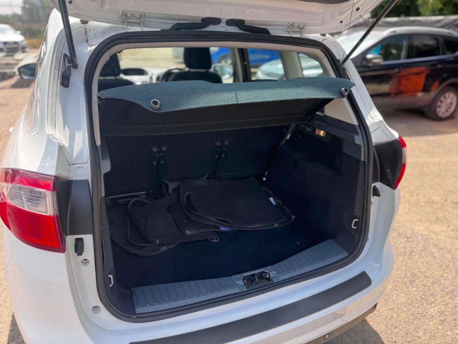 Used Ford C-Max 2014 for sale - 77128488: Photo 27