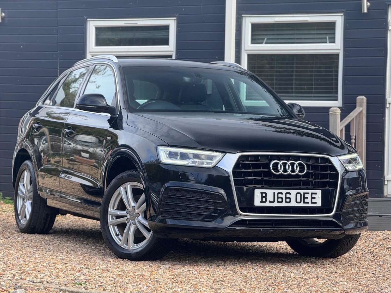 Used Audi Q3 2016 for sale - 77128476: Photo 1