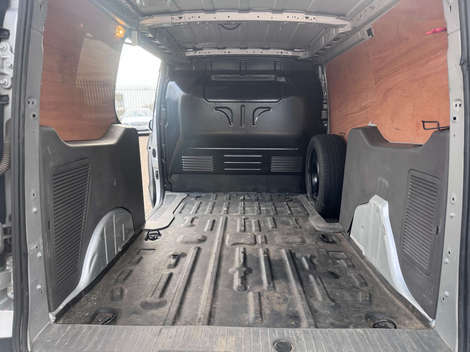 Used Ford Transit Connect 2018 for sale - 77128503: Photo 17