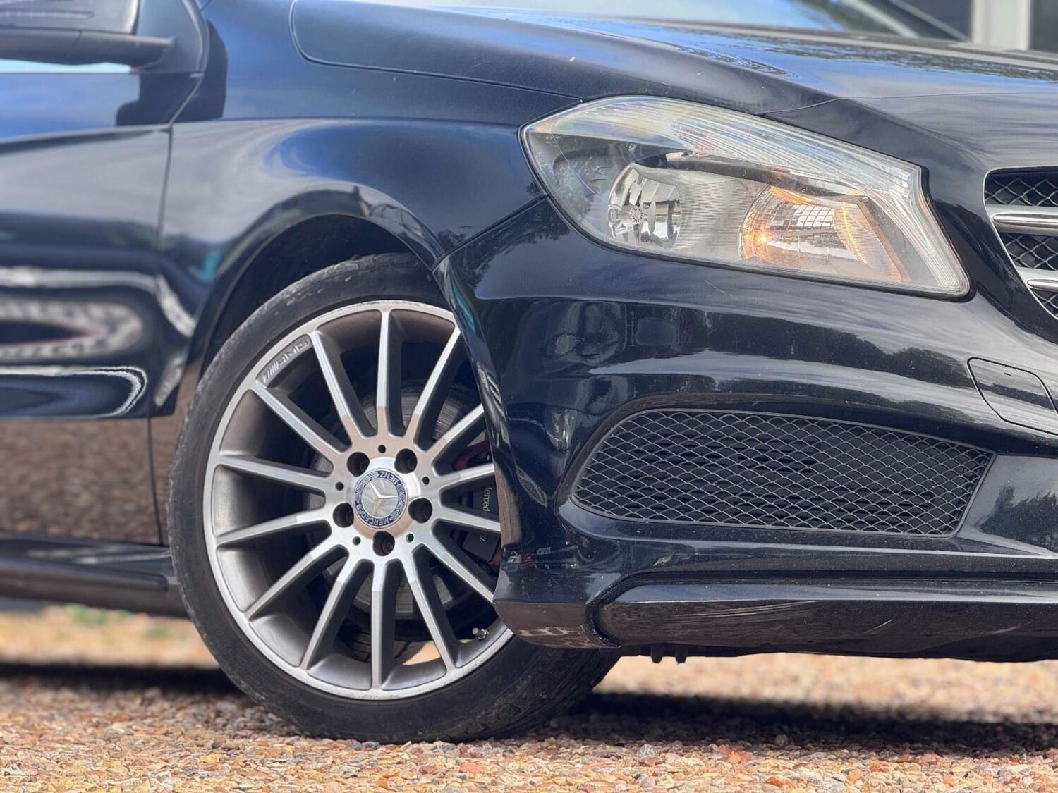 Used Mercedes-Benz A-Class 2014 for sale - 77128472: Photo 4