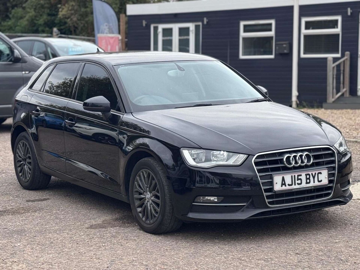 Used Audi A3 2015 for sale - 77128477: Photo 5