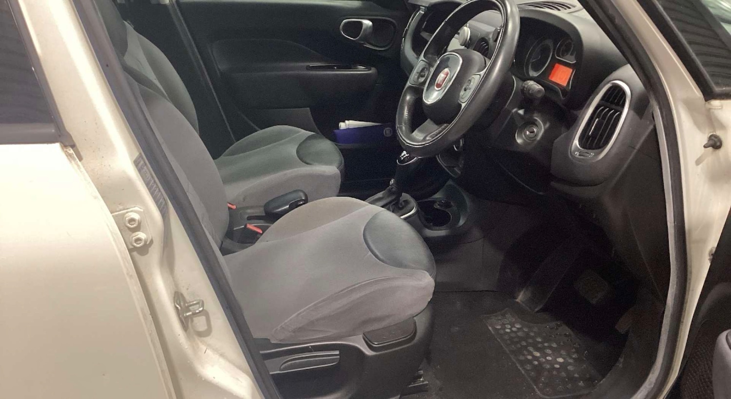 Used Fiat 500L 2014 for sale - 77822614: Photo 9