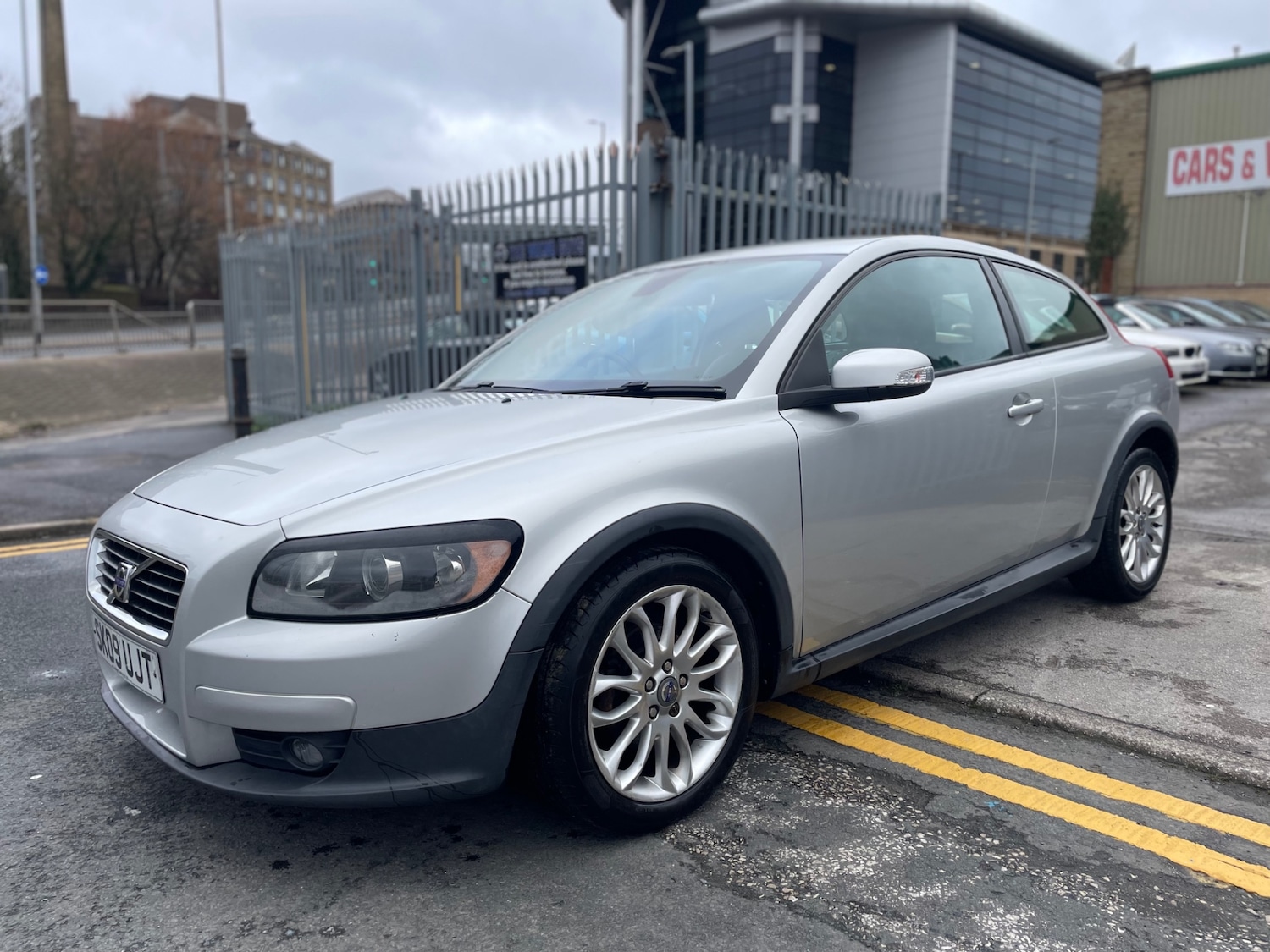 Used Volvo C30 2009 for sale - 77535837: Photo 3