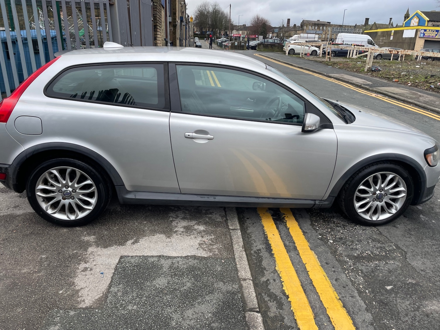 Used Volvo C30 2009 for sale - 77535837: Photo 8