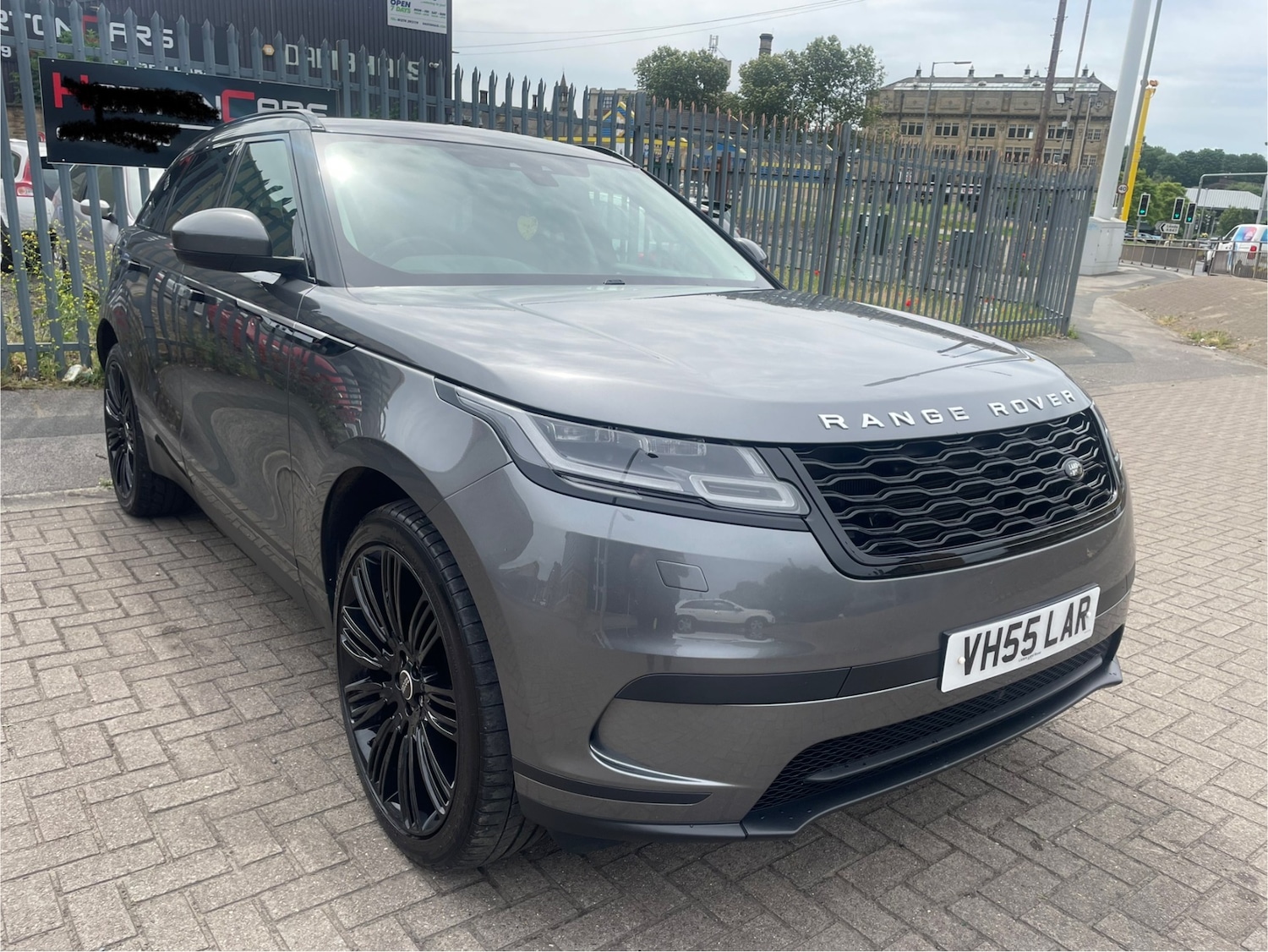 Used Land Rover Range Rover Velar 2018 for sale - 76718746: Photo 1