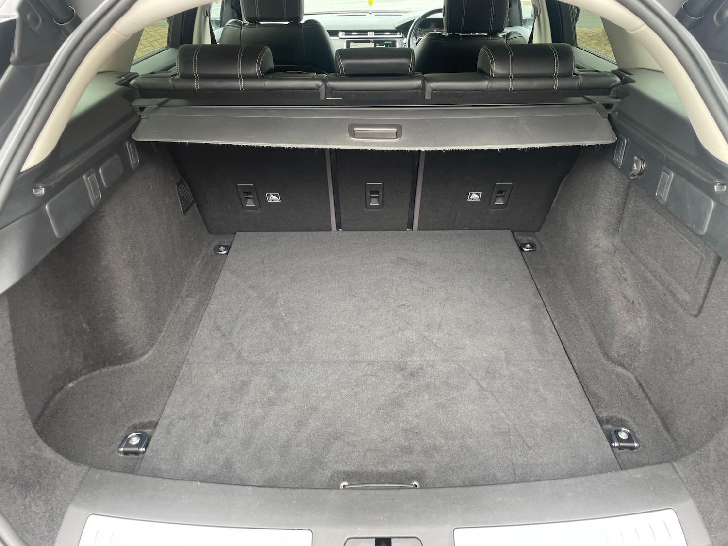 Used Land Rover Range Rover Velar 2018 for sale - 76718746: Photo 19