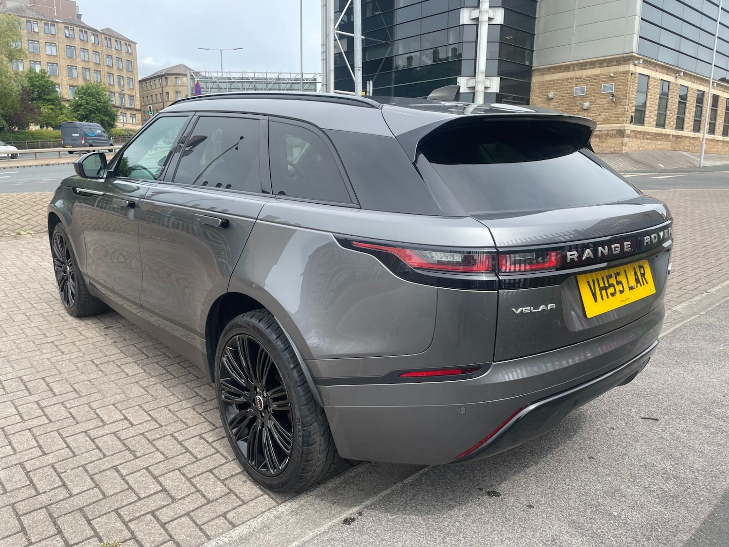 Used Land Rover Range Rover Velar 2018 for sale - 76718746: Photo 5