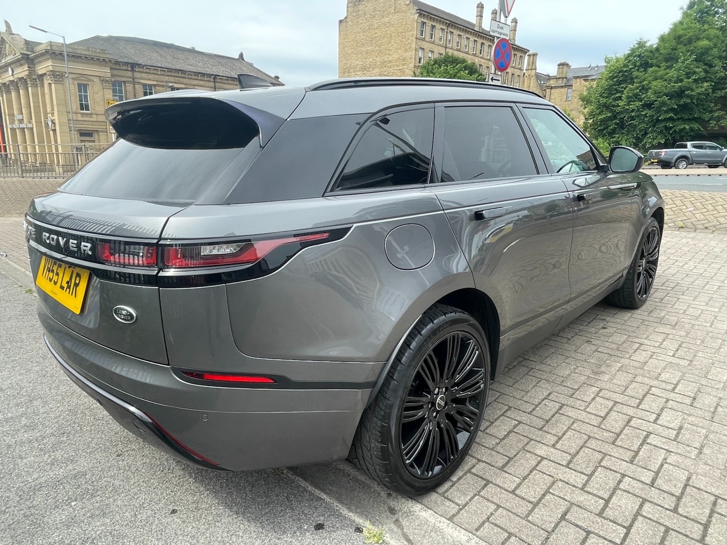 Used Land Rover Range Rover Velar 2018 for sale - 76718746: Photo 8
