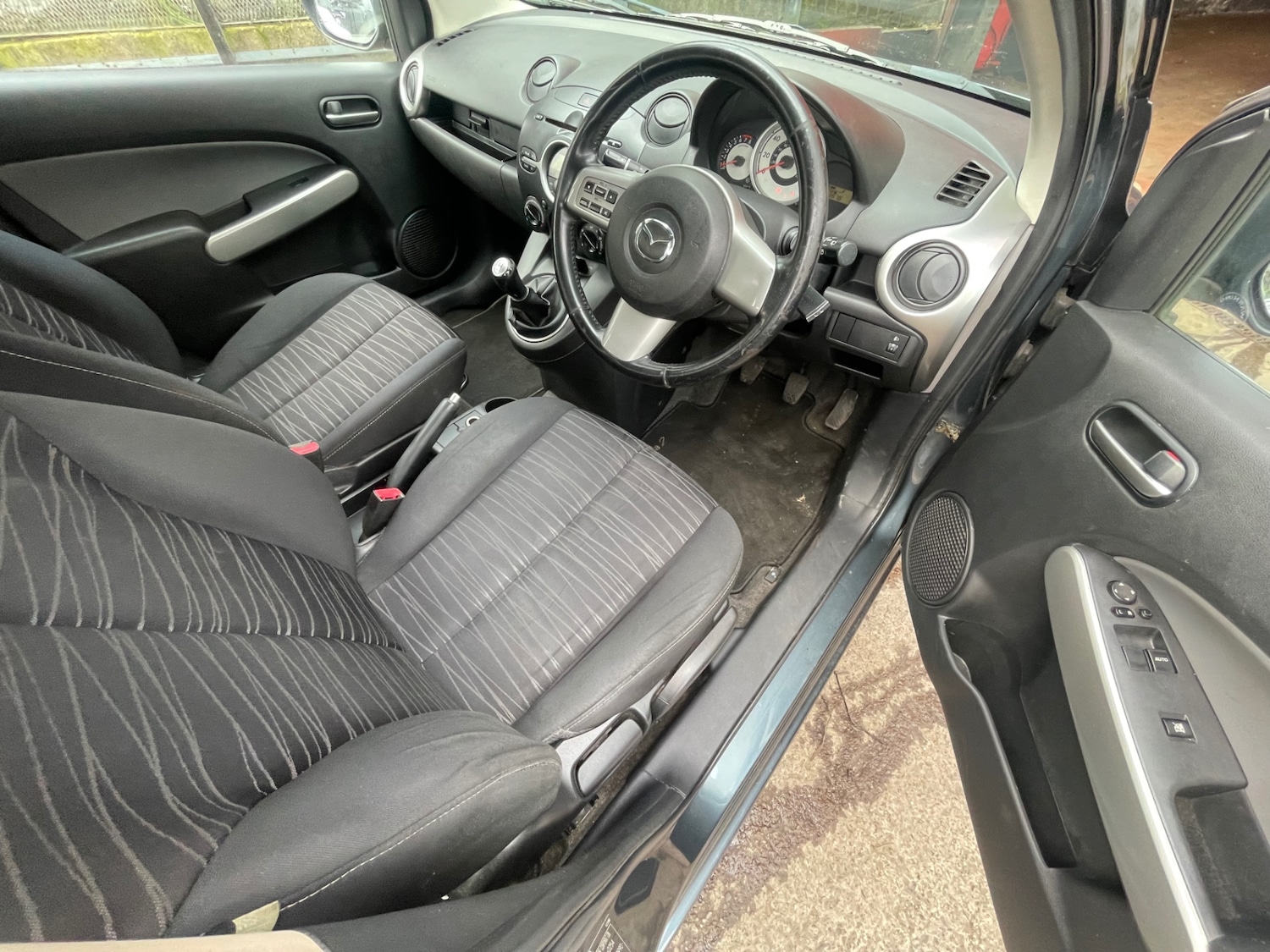 Used Mazda Mazda2 2009 for sale - 77662153: Photo 9