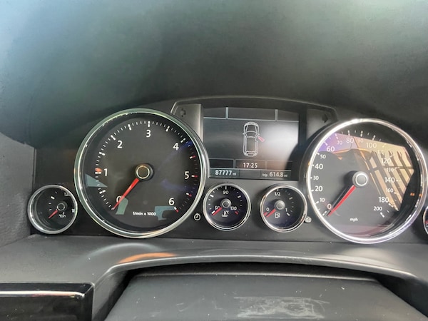 Used Volkswagen Touareg 2009 for sale - 76211070: Photo 11