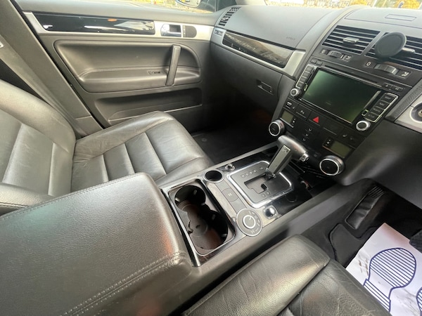 Used Volkswagen Touareg 2009 for sale - 76211070: Photo 12