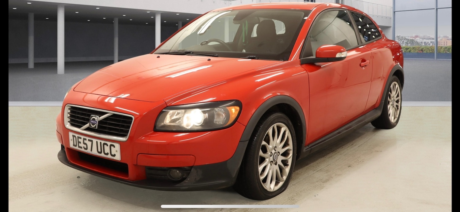 Used Volvo C30 2007 for sale - 77508921: Photo 2