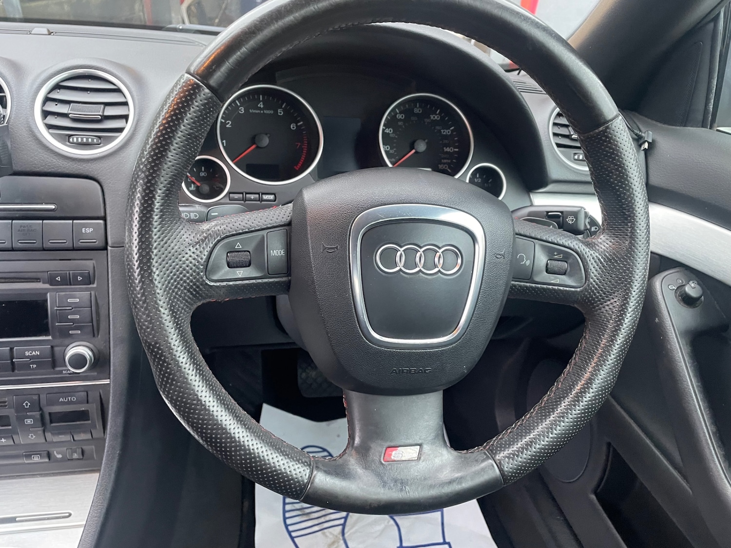 Used Audi A4 2009 for sale - 76848860: Photo 15