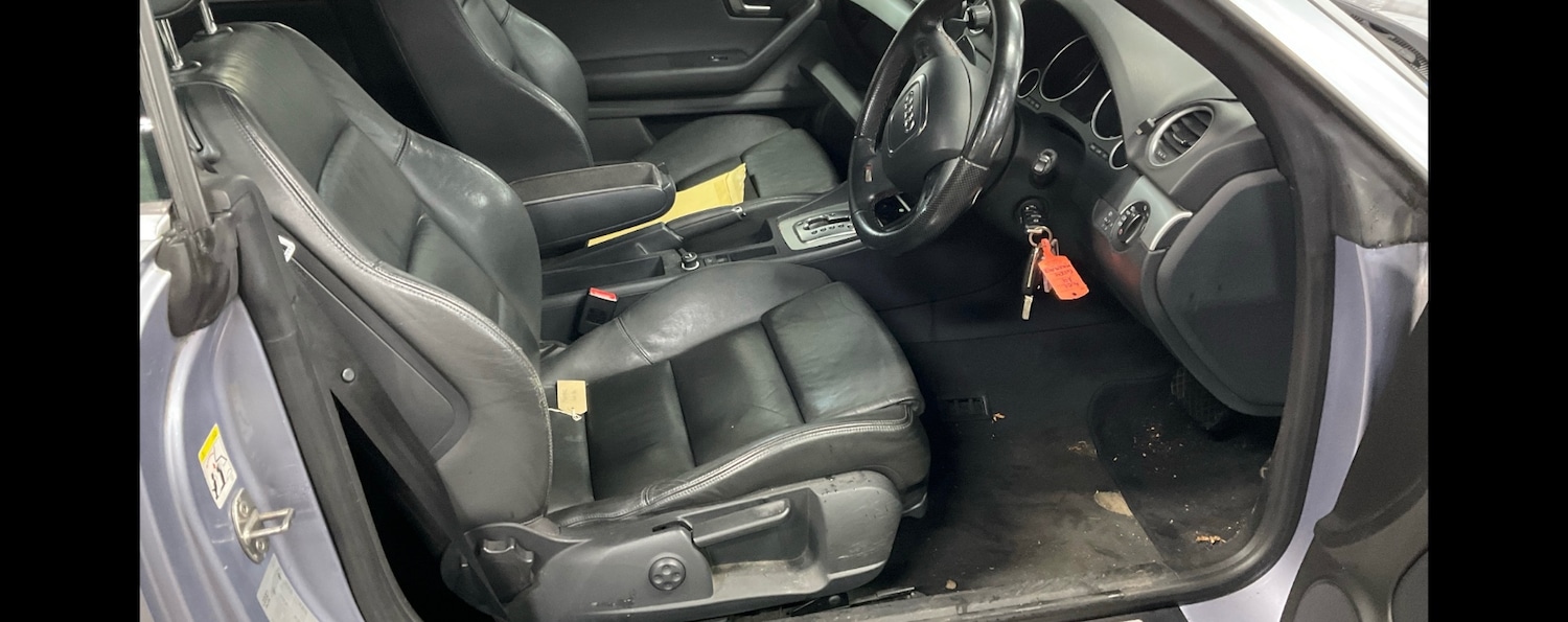 Used Audi A4 2009 for sale - 76848860: Photo 6