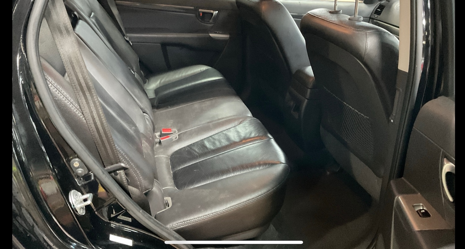 Used Hyundai Santa Fe 2010 for sale - 77509390: Photo 8