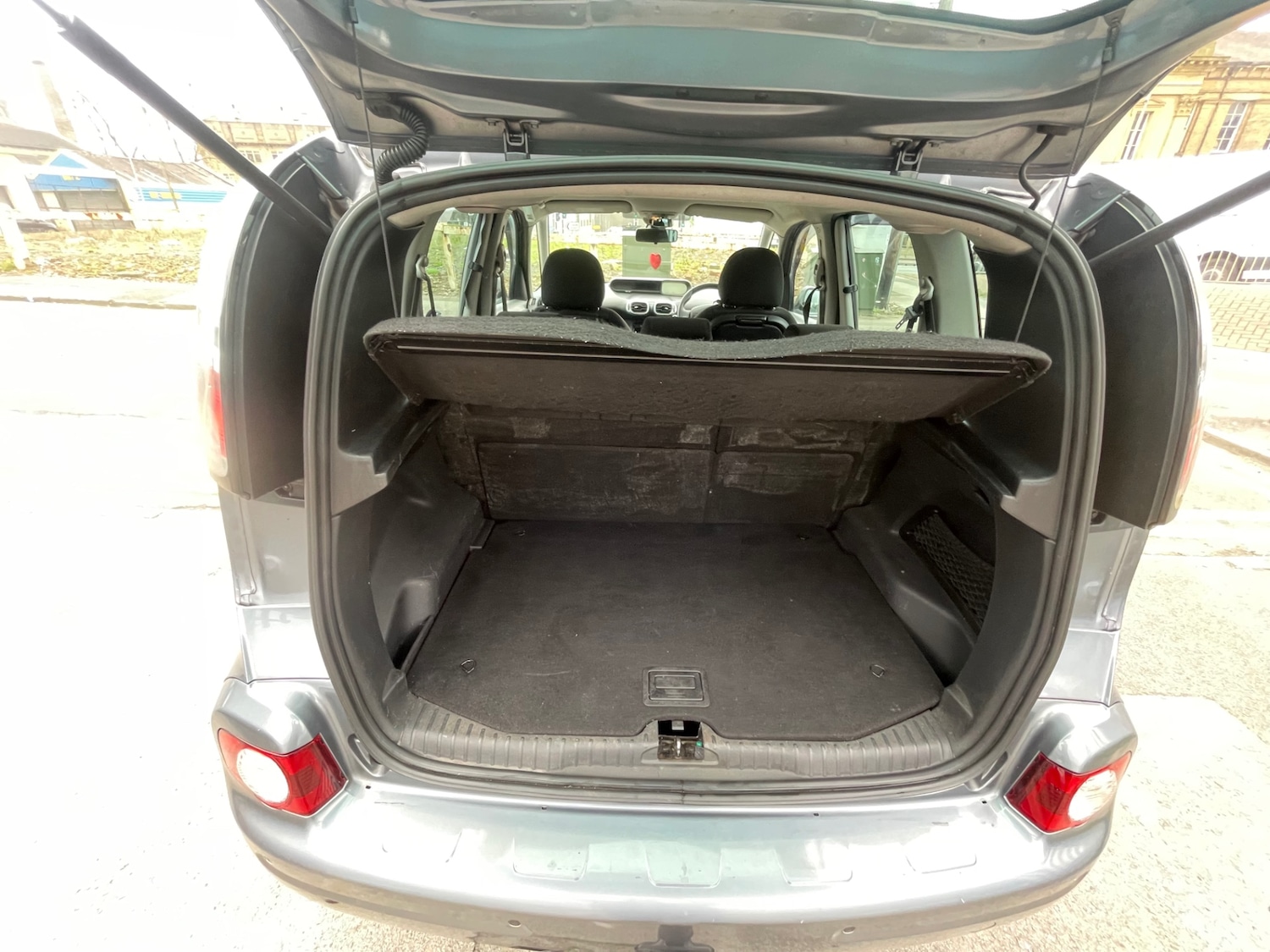 Used Citroen C3 Picasso 2010 for sale - 77548492: Photo 16