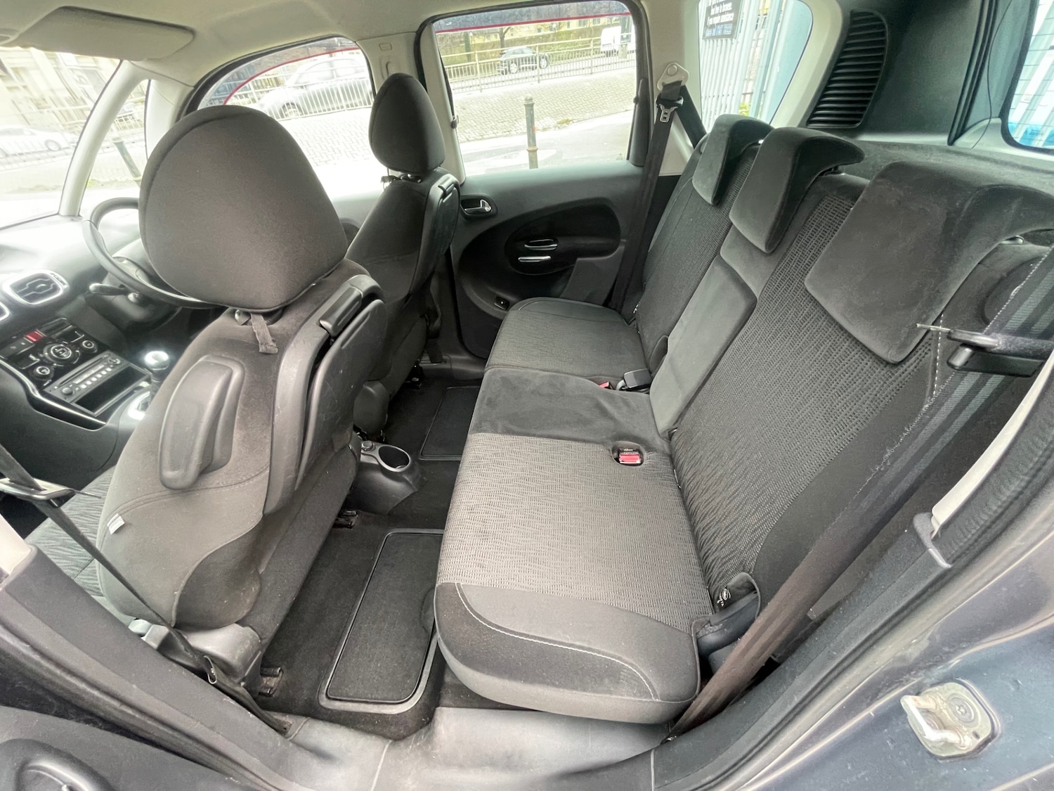 Used Citroen C3 Picasso 2010 for sale - 77548492: Photo 18