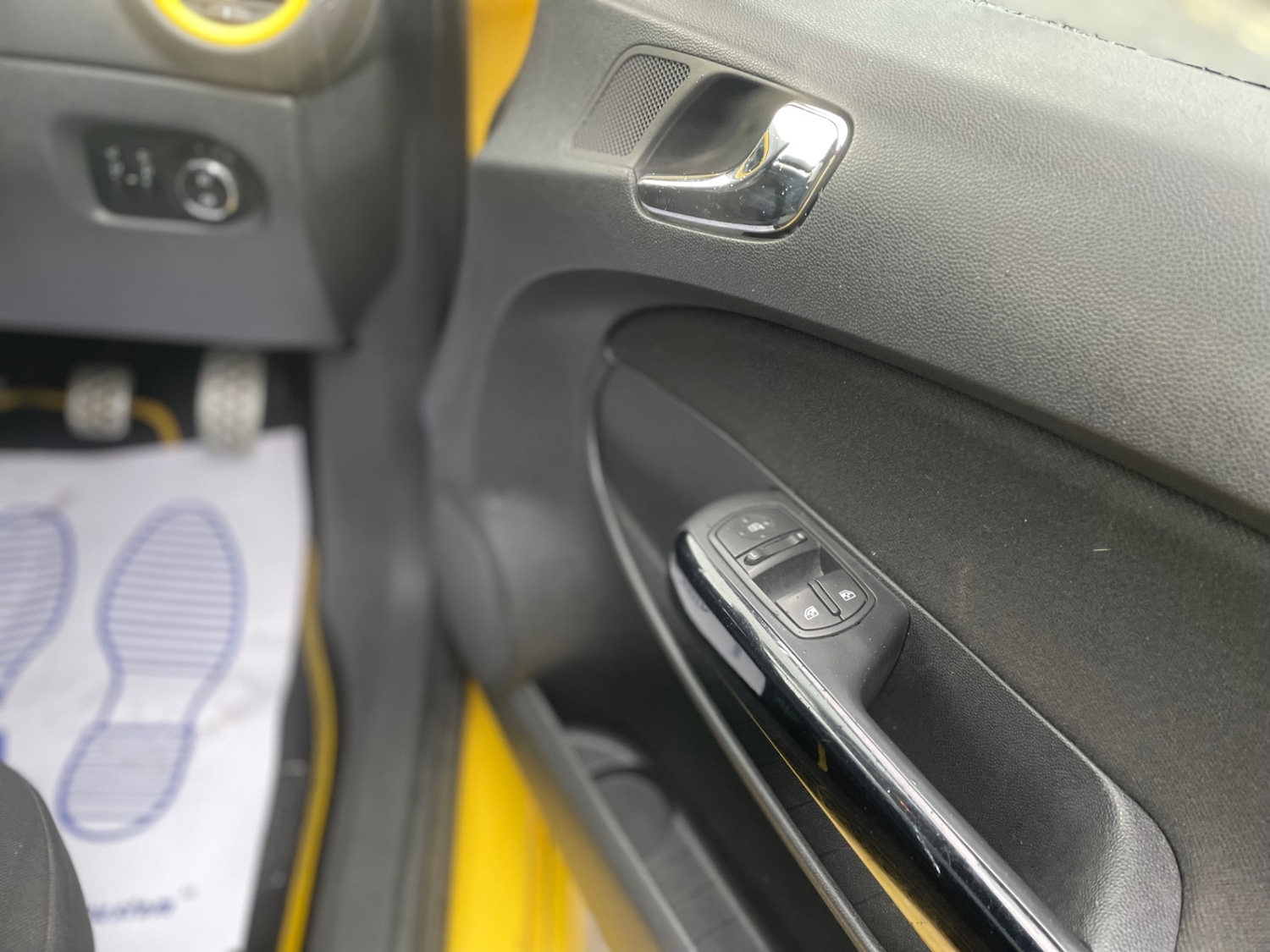 Used Vauxhall Corsa 2013 for sale - 76682060: Photo 11