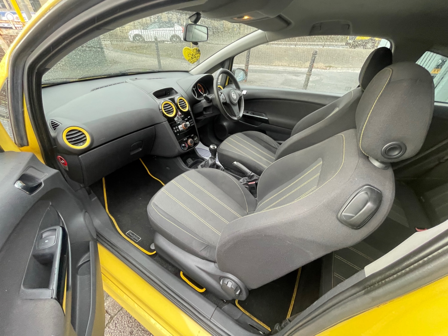 Used Vauxhall Corsa 2013 for sale - 76682060: Photo 17