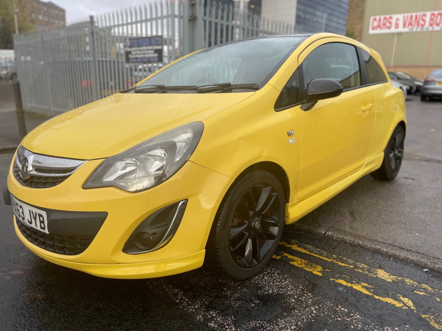 Used Vauxhall Corsa 2013 for sale - 76682060: Photo 3