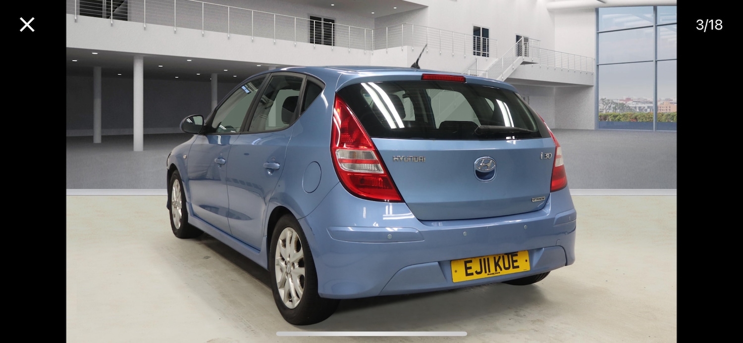 Used Hyundai i30 2011 for sale - 77438742: Photo 2