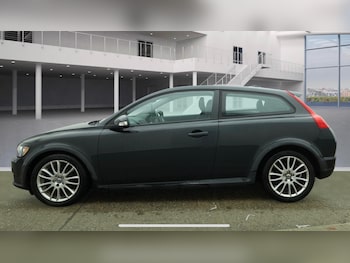 Used Volvo C30 2009 for sale - 77610588: Photo